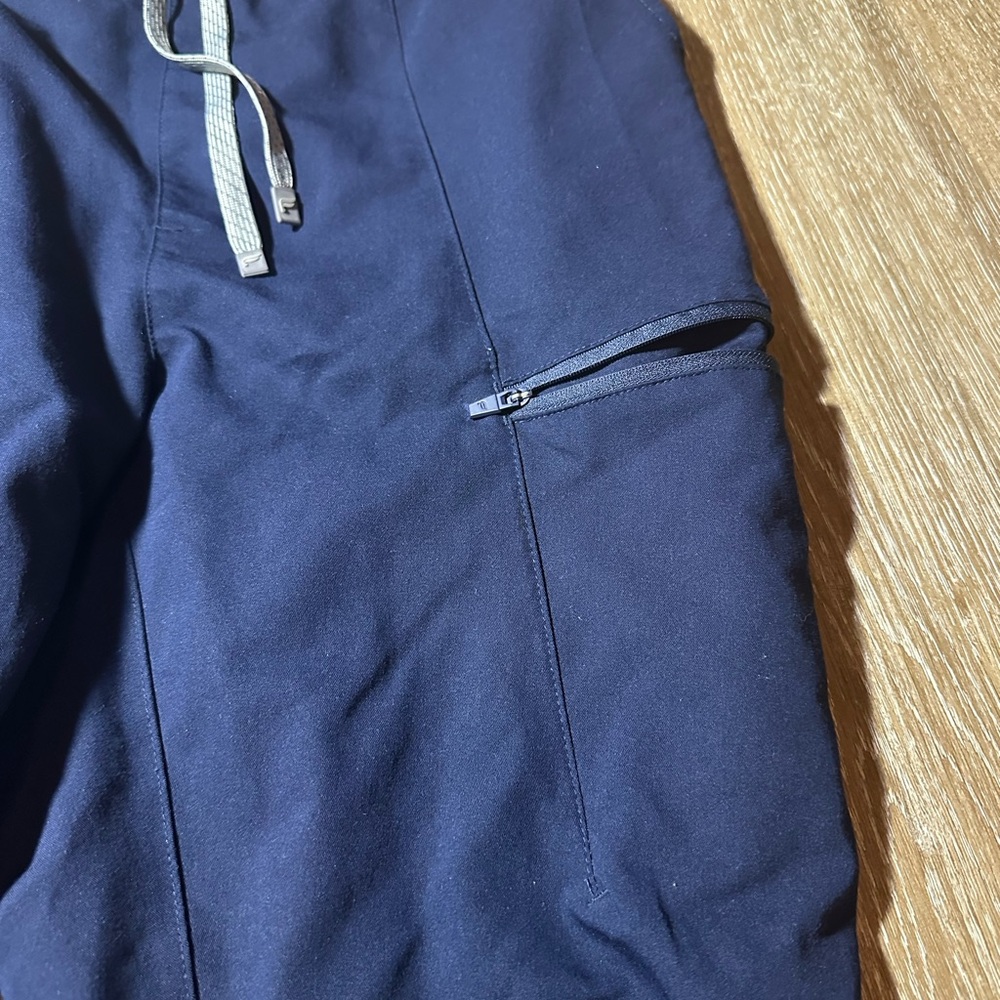 Fabletics Women Large/Petite Scrub Jogger PantsNavy Blue - Picture 5 of 6